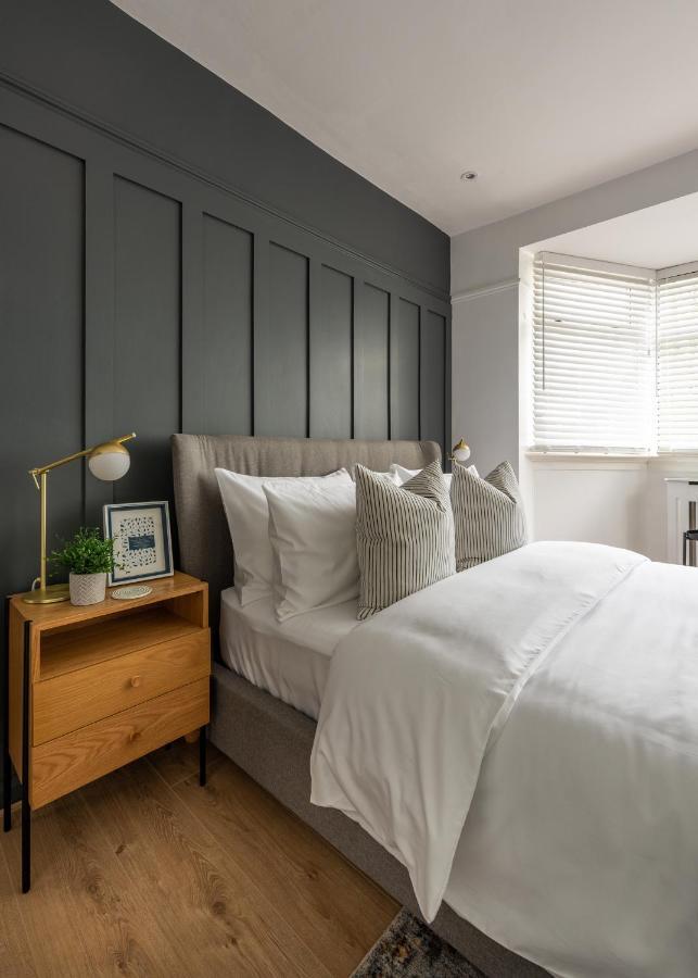 Large Luxury Solihull House - The Residence - Close To Nec - Sleeps 9 Eksteriør billede
