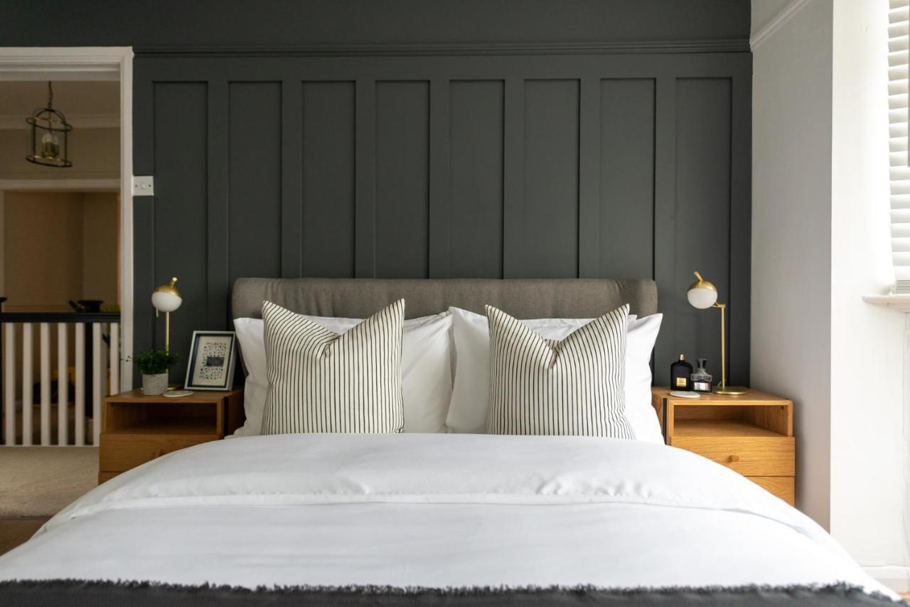 Large Luxury Solihull House - The Residence - Close To Nec - Sleeps 9 Eksteriør billede