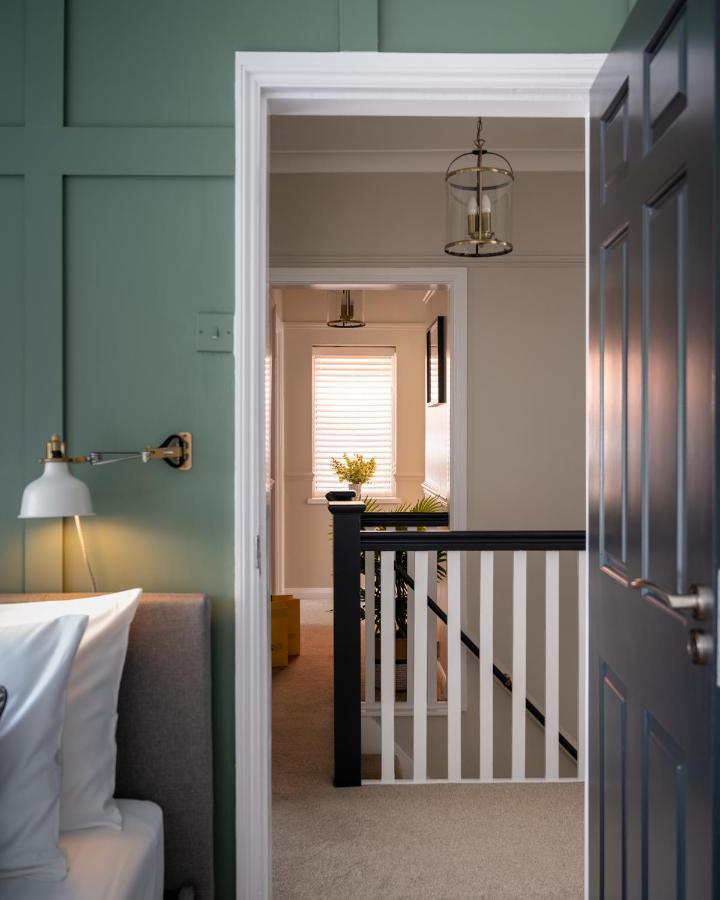 Large Luxury Solihull House - The Residence - Close To Nec - Sleeps 9 Eksteriør billede